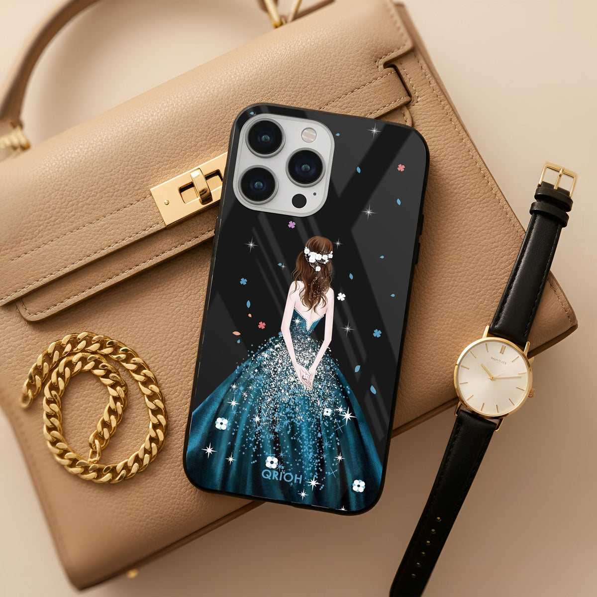 Queen Of Fashion Glass Case