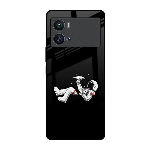 Space Traveller iQOO 9 Pro Glass Back Cover Online