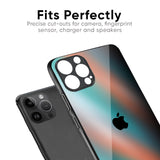 Melted Emerald Glass Case for iPhone 16