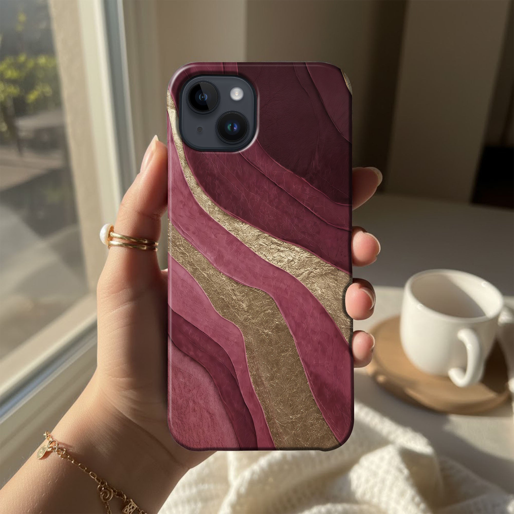 Wine Gold Waves