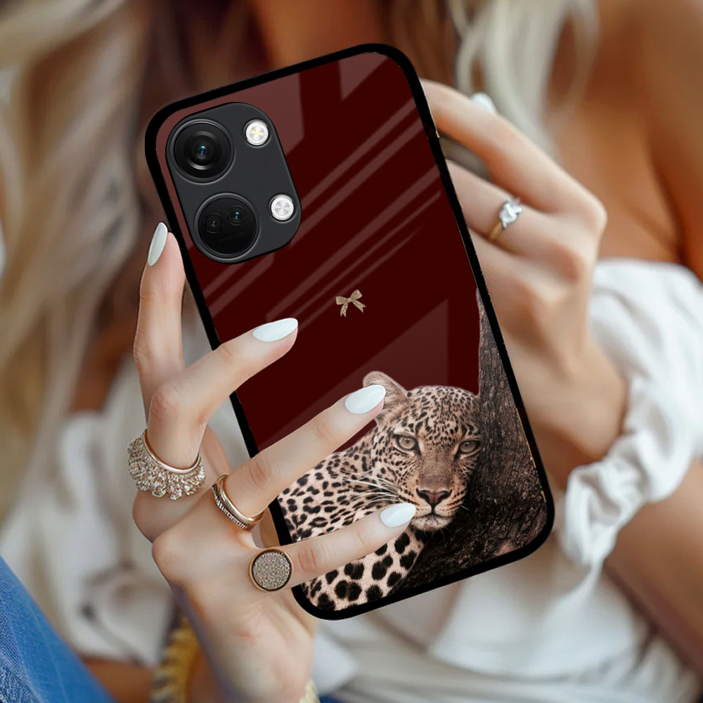 Sleepy Tiger Glass Case