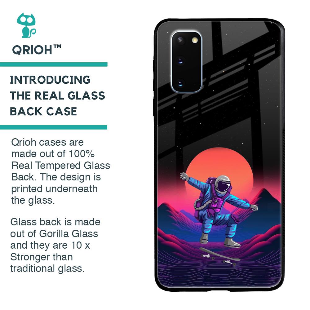Retro Astronaut Glass Case for Samsung Galaxy S20