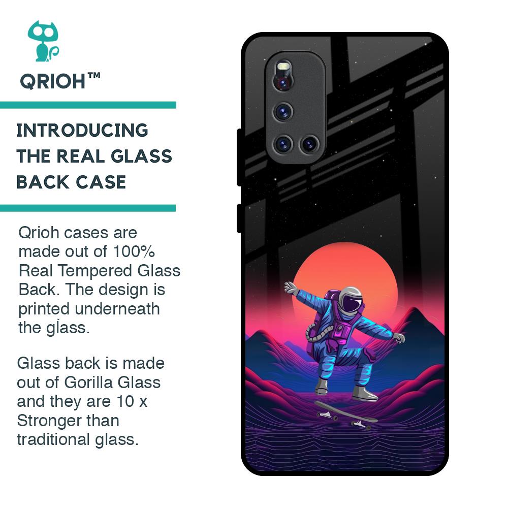 Retro Astronaut Glass Case for Vivo V19