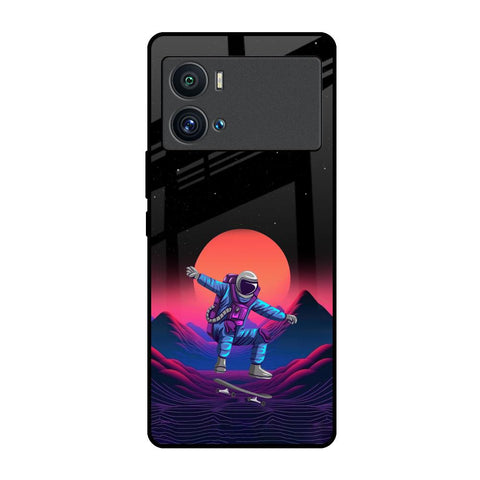 Retro Astronaut iQOO 9 Pro Glass Back Cover Online