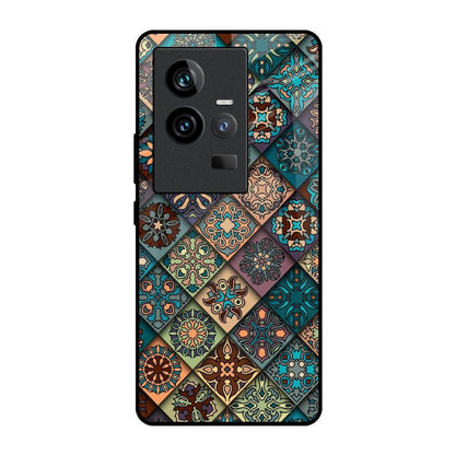 Retro Art iQOO 11 Glass Back Cover Online
